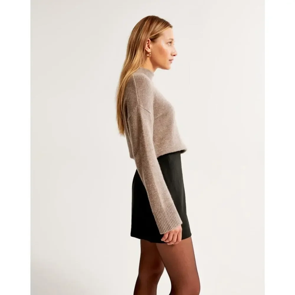 Abercrombie & Fitch The Af Scarlett Premium Crepe Mini Skort - S Black - Picture 3 of 5